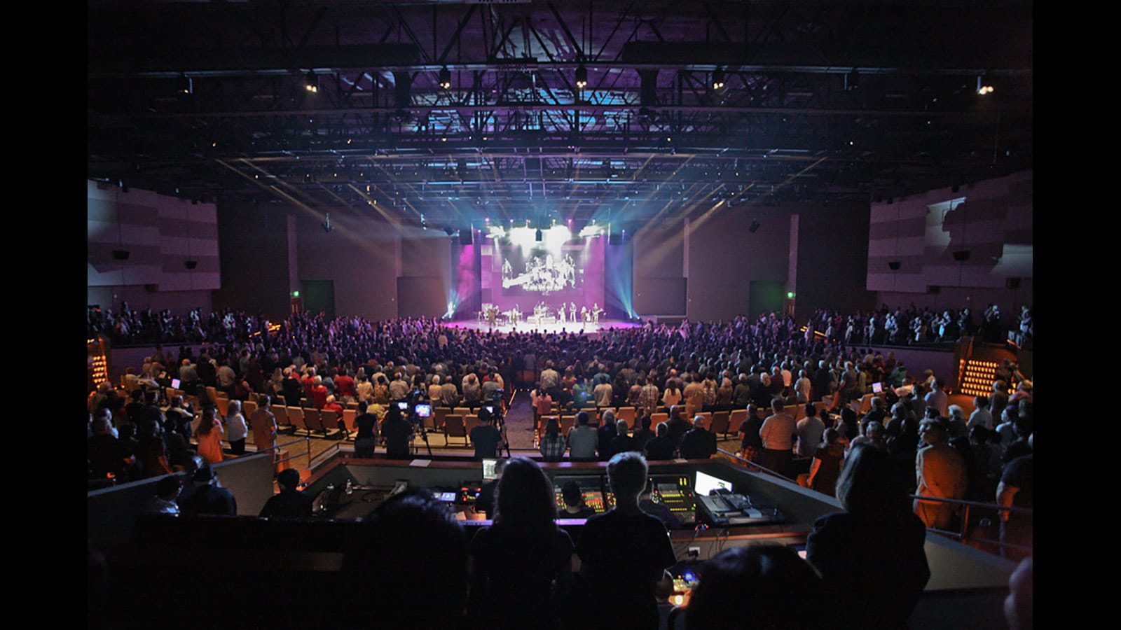 Eastside Christian Church Finesses Acoustics with Meyer Sound Constellation