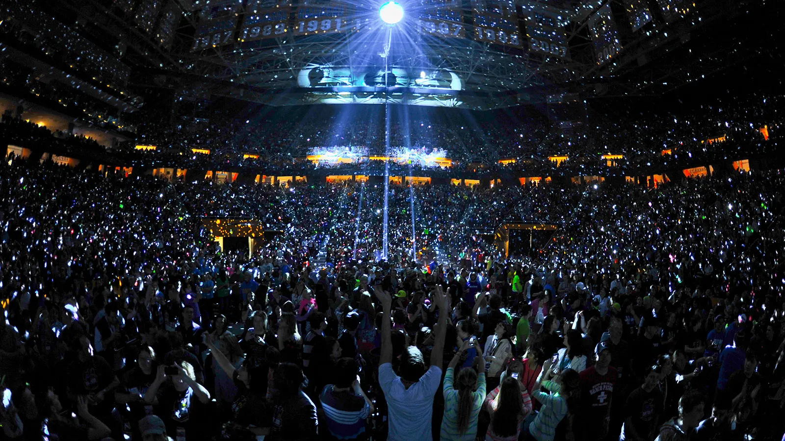 Winter Jam Tours 58 U.S. Cities with Meyer Sound LEO