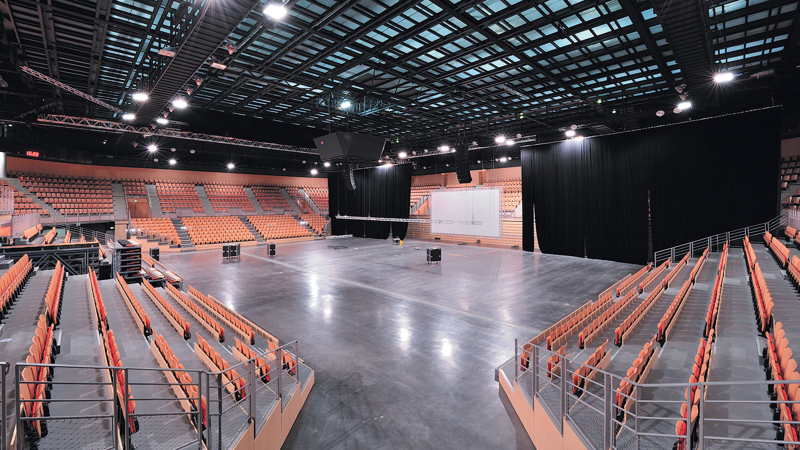 Using Meyer Sound Constellation, France's Vendéspace Doubles as a Symphony Hall and Sports Arena