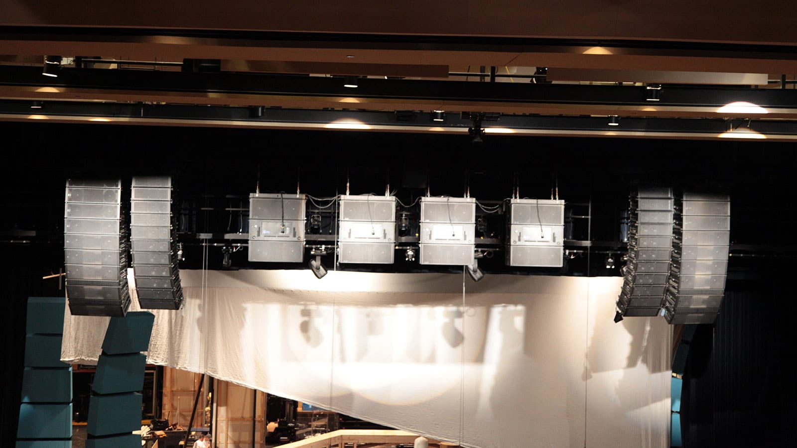 Willow Creek Community Church Adds Meyer Sound JM-1P and 1100-LFC for Two Campuses