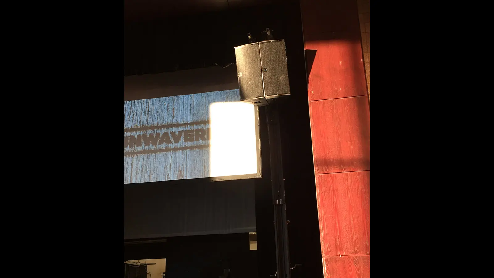 Willow Creek Community Church Adds Meyer Sound JM-1P and 1100-LFC for Two Campuses