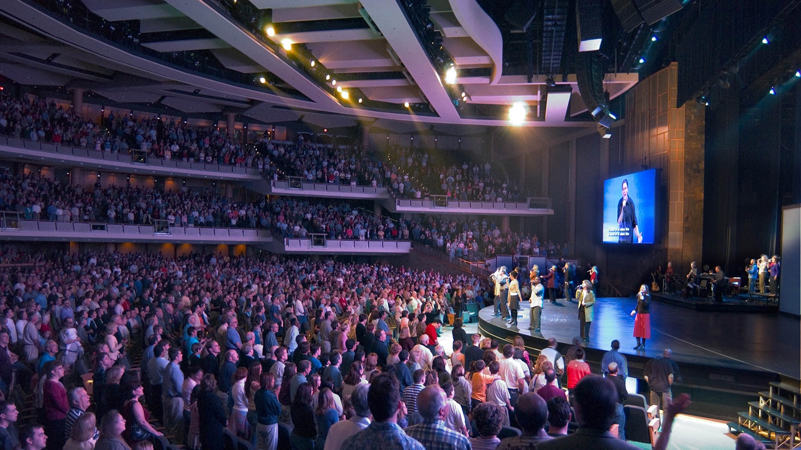 Willow Creek Community Church Adds Meyer Sound JM-1P and 1100-LFC for Two Campuses