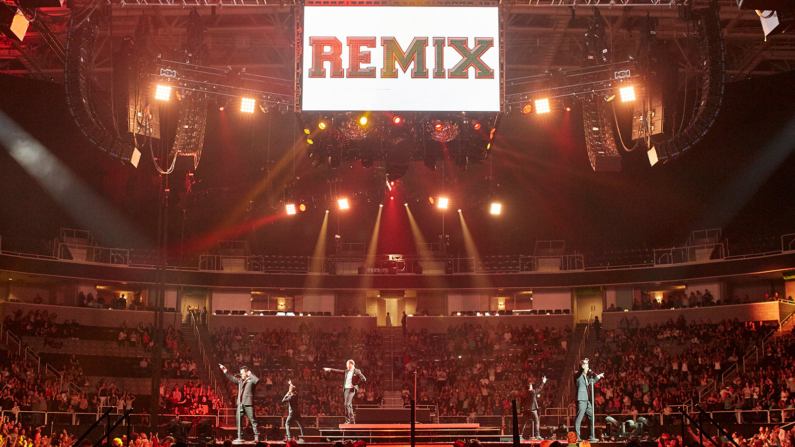 New Kids on the Block on In-the-Round Arena Tour with Meyer Sound LYON and VER Tour Sound