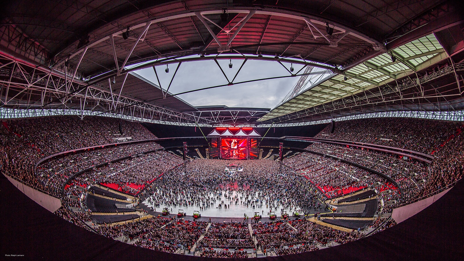 Ed Sheeran Captivates Wembley and Croke Park Stadiums with Meyer Sound LEO