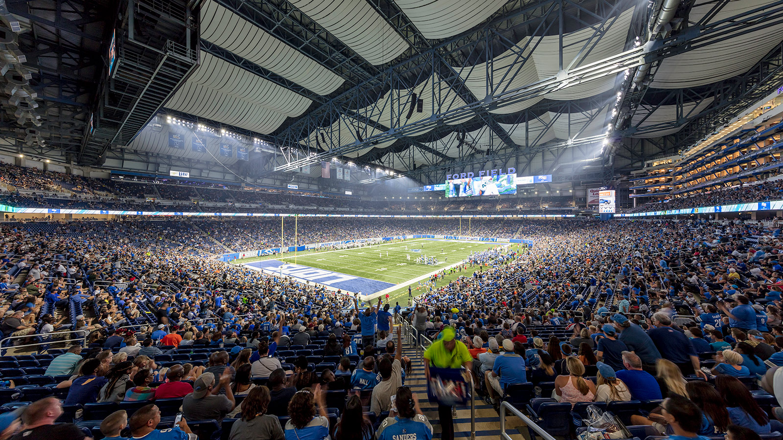 Detroit Lions - Team Store Design