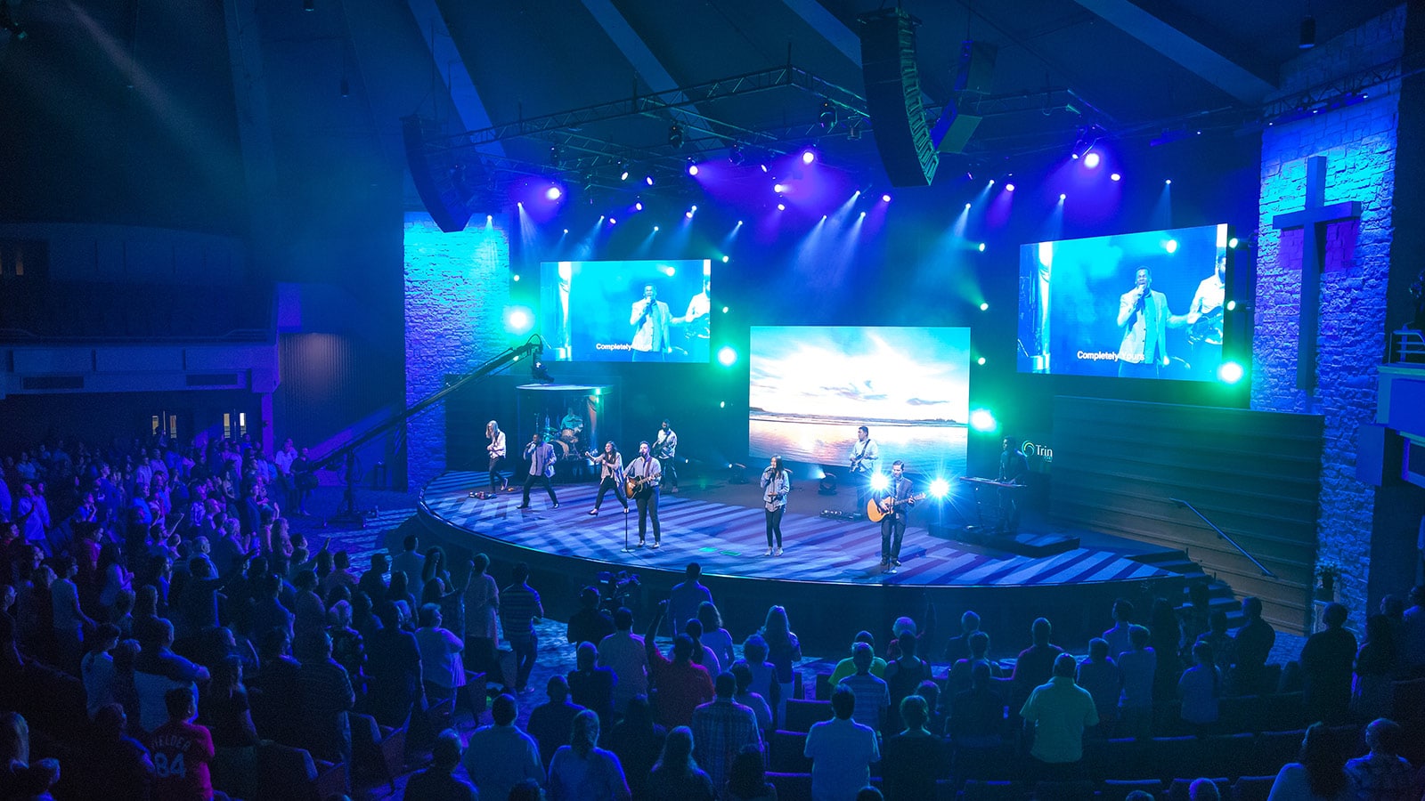 Meyer Sound LEOPARD Chosen for Focus and Clarity at Trinity Church in Lubbock, Texas