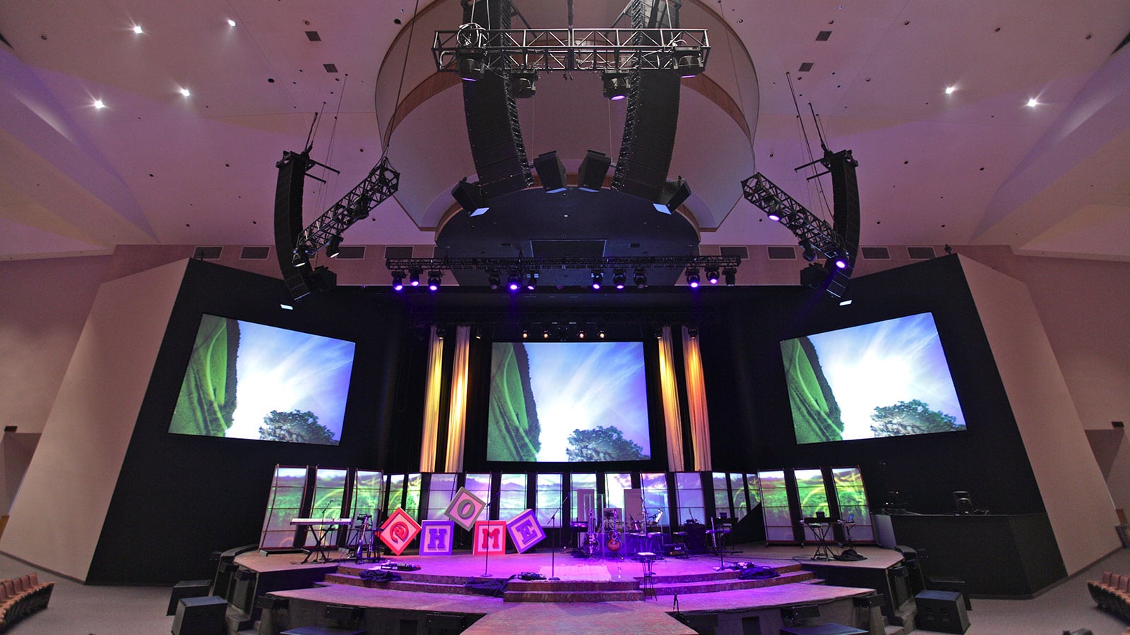 Lake Pointe Church Finds Sonic Detail and Envelopment in Meyer Sound MICA