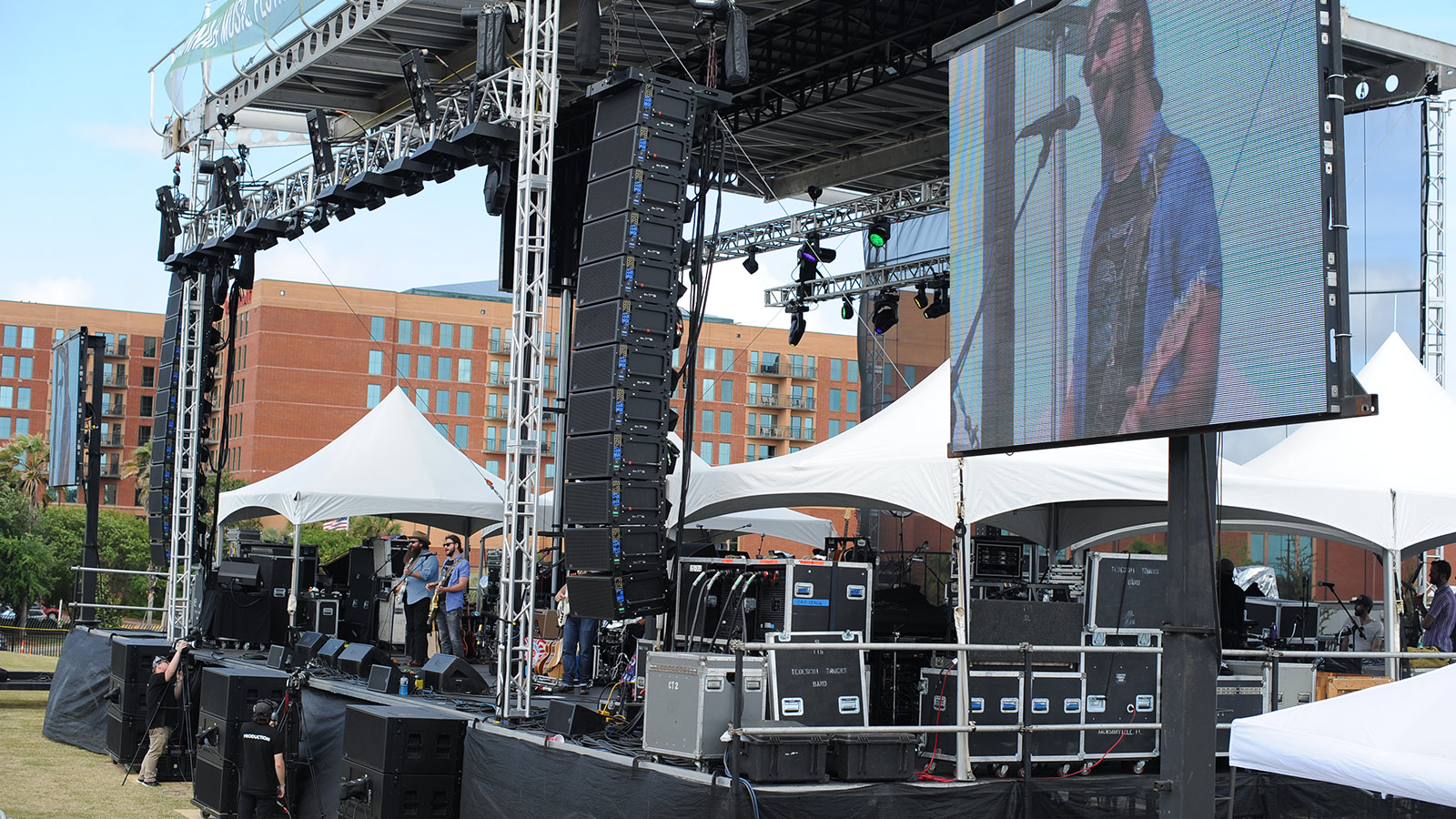 Savannah Music Festival Moves Up and Outside with Meyer Sound LEO Family