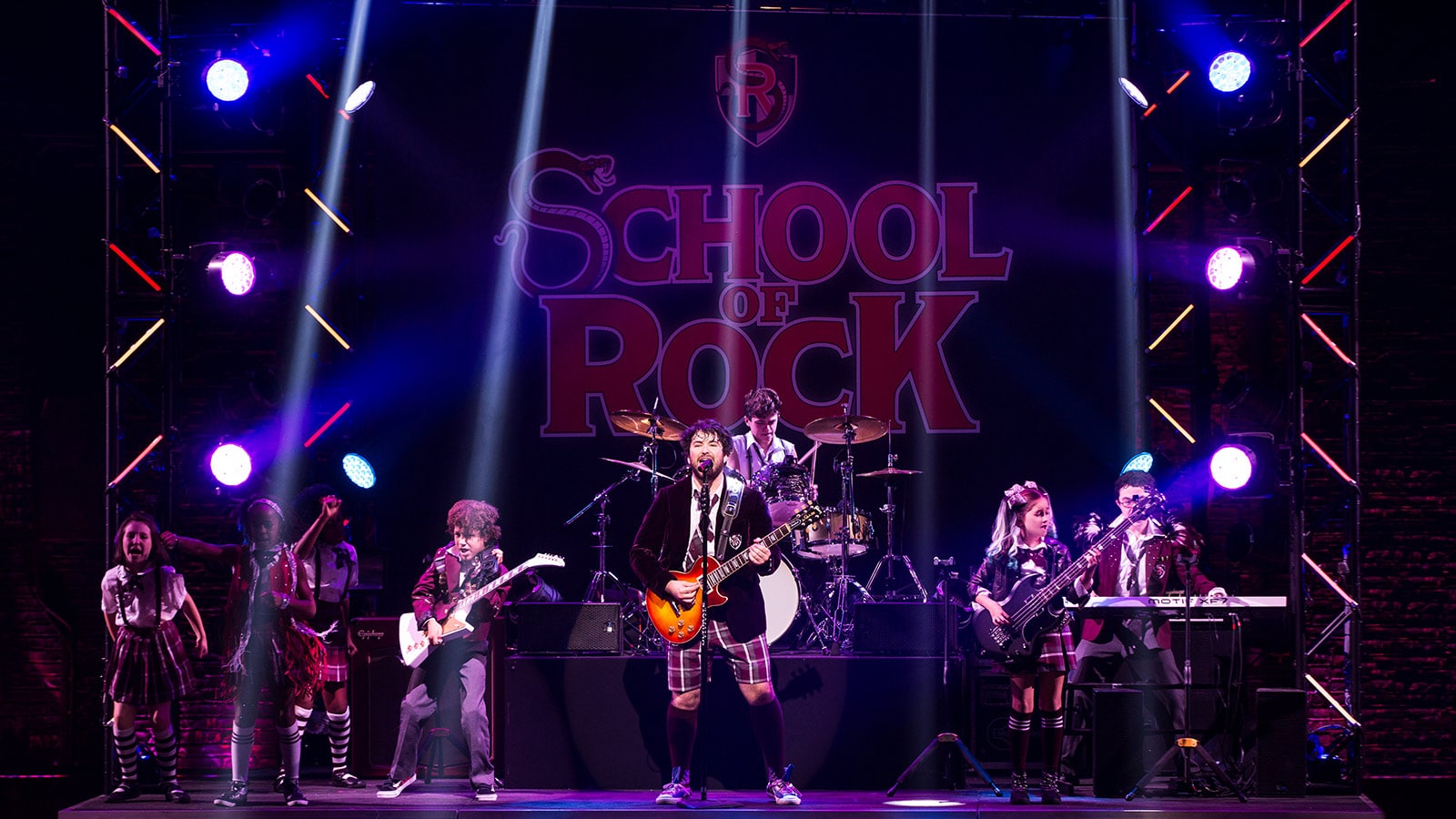 <em>School of Rock</em>