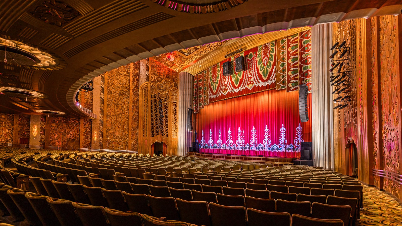 Meyer Sound Ushers Oakland’s Paramount Theatre into a Second Century of Audience Excitement