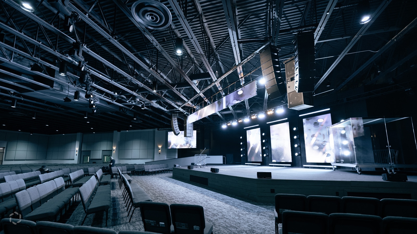 Meyer Sound LINA System Transforms Worship Experience at Calvary Church
