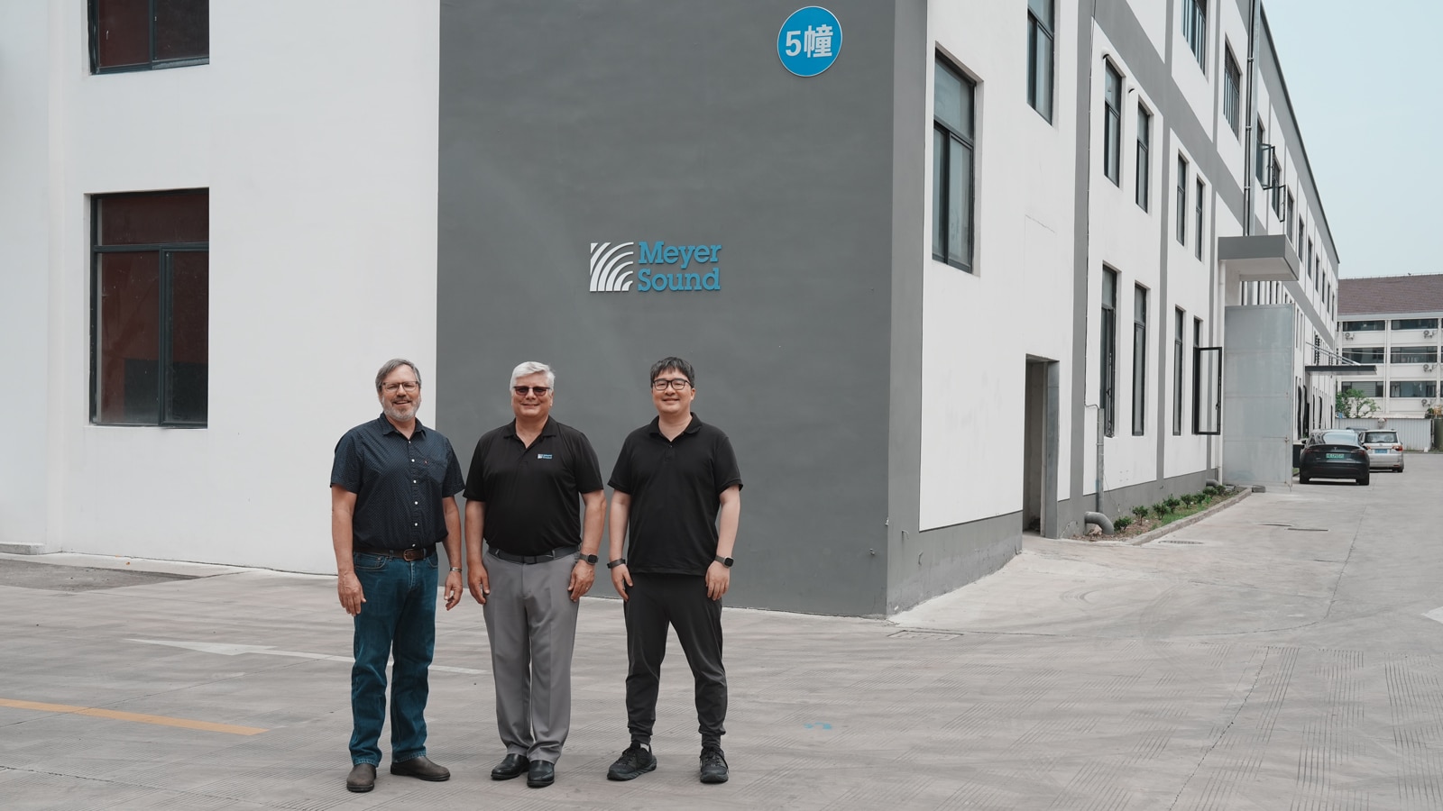 (L-R): Senior Director of Operations James Bolton, Senior Vice President John McMahon, Sales Manager, China, Hong Kong, Macao, Theodore Huang