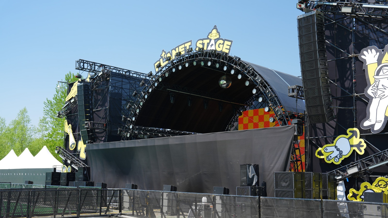 TIGRA Makes Strawberry Music Festival Debut in Beijing
